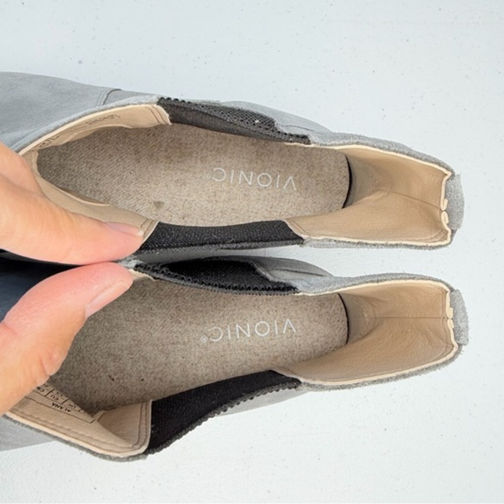 PRICE DROP Vionic Alana Gray Stretch Gore Water Repellent Suede Chelsea Boots 11 - Picture 11 of 12